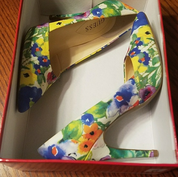 Guess floral heels - Picture 3 of 4